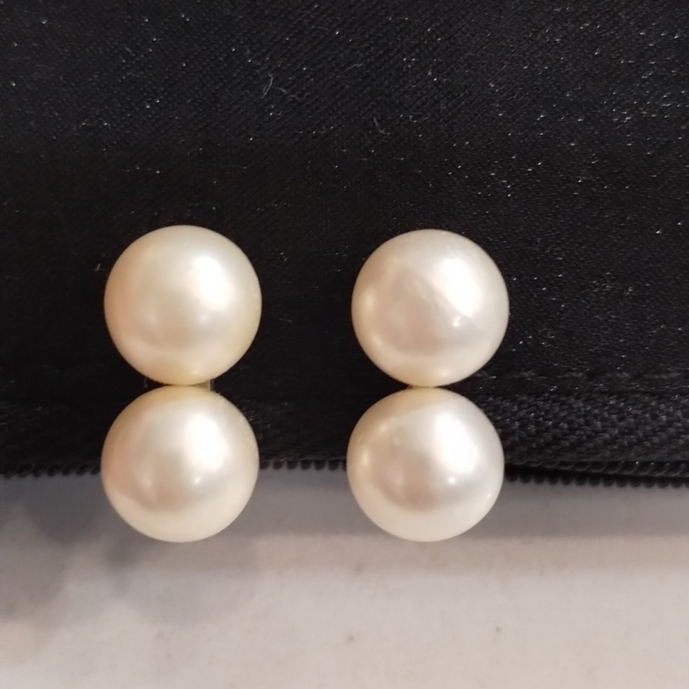 Double pearl clip-on and screw tight earrings vintage